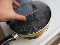 視頻 | 暗黑料理，iPhone6煮可樂