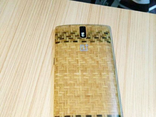 一加手機新后殼曝光：竟是涼席紋理