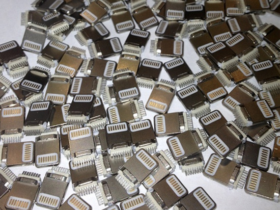 Lightning接口被破解：越獄更容易？