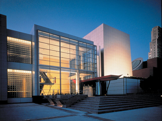 借蘋果上位，樂視超級手機4月底全球同步發(fā)布