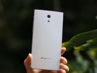 格力做手機(jī)？營(yíng)銷味重過實(shí)質(zhì)性