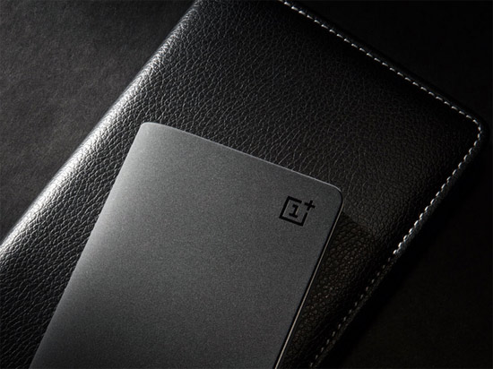 手感真TM好，一加來電砂巖黑版89元開賣