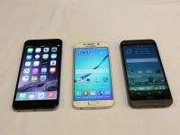 三星哭暈！S6 edge居然比iPhone 6 Plus更容易彎