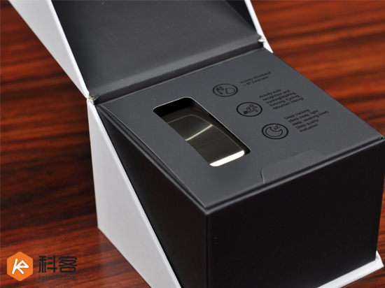 精致商務范，華為手環(huán)B2開箱圖賞