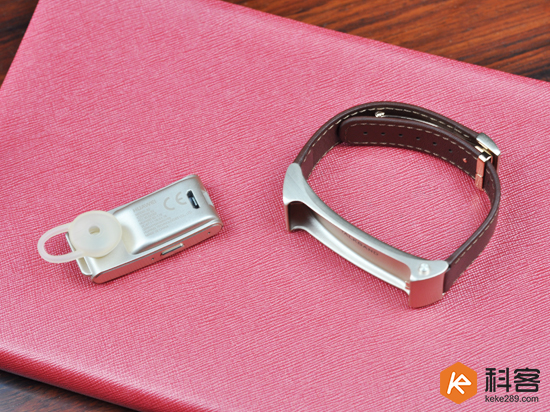 精致商務范，華為手環(huán)B2開箱圖賞