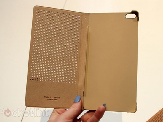 華為版Dot View？P8保護(hù)套引外媒吐槽