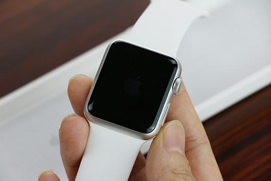 今天都在曬蘋果表吧，看完這個還敢不貼膜？