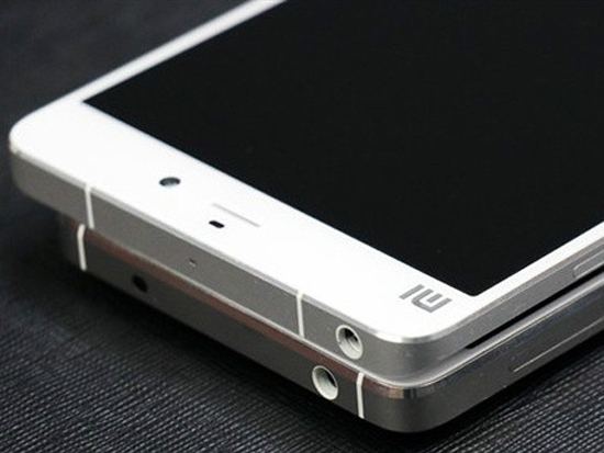 小米7月將發(fā)最強戰(zhàn)機：雙旗艦護航