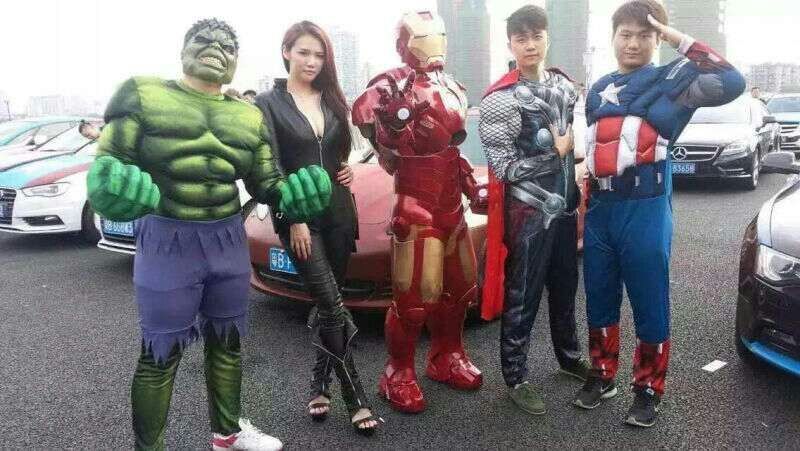 Uber火了廣州黑寡婦，私房照、整容外圍史被扒皮