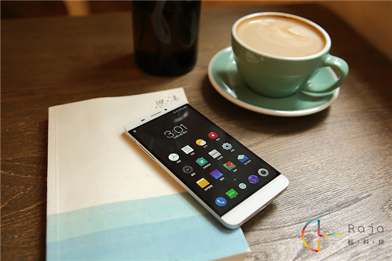 美到窒息：樂(lè)視超級(jí)手機(jī)1 開(kāi)箱圖賞