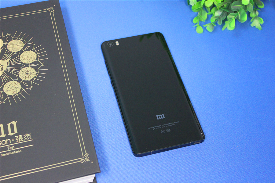 小米Note發(fā)布N次，雷軍硬闖高端市場有戲否？