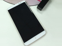 超窄邊框/無Home鍵設(shè)計 疑似PPTV手機(jī)曝光