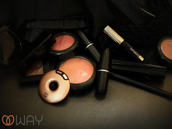 全球首款智能護(hù)膚器：實(shí)時(shí)監(jiān)測(cè)紫外線強(qiáng)度