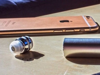 全球最小藍(lán)牙耳機(jī)：僅單個入耳式耳機(jī)大小