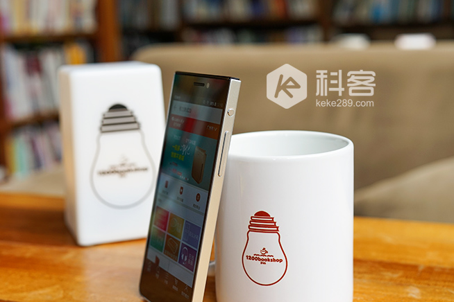 嗨科技：格力手機(jī)獨(dú)家上手視頻+高清圖集