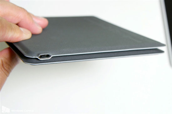 手感不賴！微軟可折疊藍牙鍵盤超薄體驗