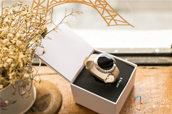 引領美學新風尚，榮耀zero手環(huán)開箱圖賞