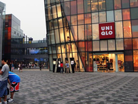 京東被優(yōu)衣庫打臉，卻往阿里身上扣屎盆？