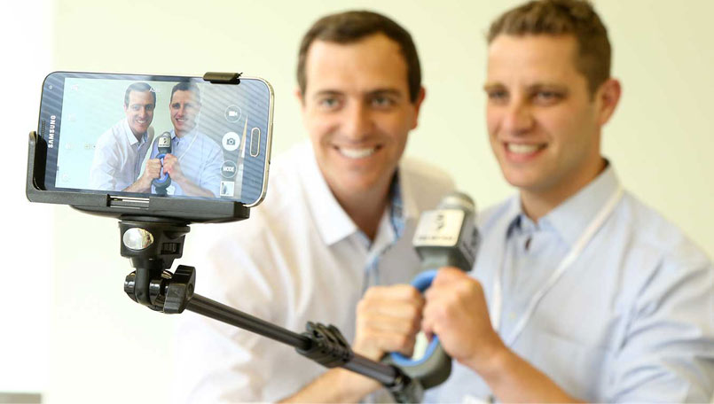 視頻：自拍神器中的神器 記者福音SoloCam