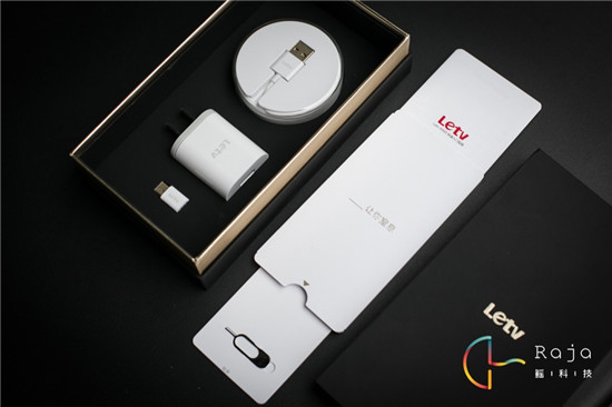 又要窒息了，樂視超級手機(jī)Max圖賞