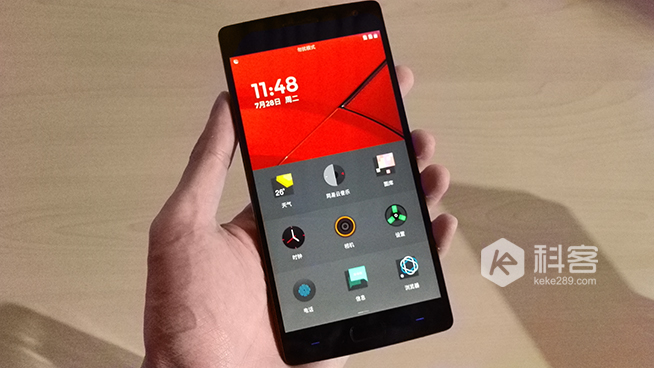 圖集+視頻：一加手機(jī)2代上手，質(zhì)感依舊