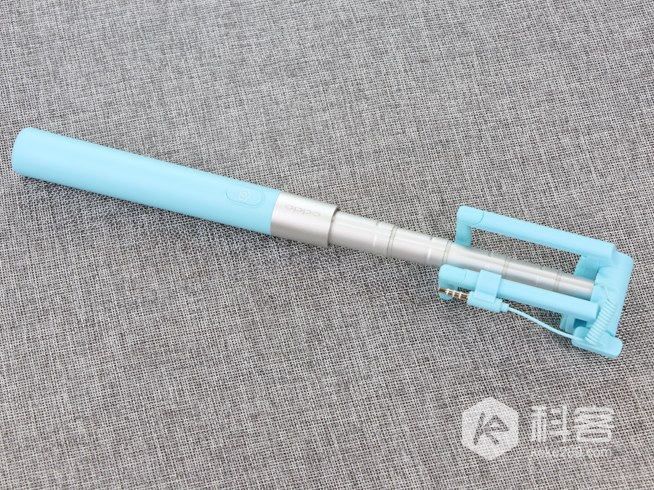 又騷又亮性價比高，OPPO自拍桿輕體驗