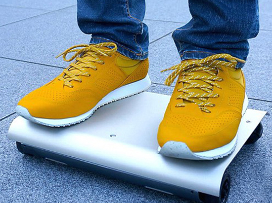 平衡車再遇強(qiáng)敵，世界最小代步車面世