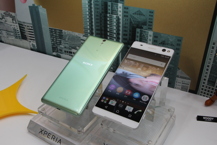 中端美機(jī)！索尼M5、C5 Ultra臺(tái)灣發(fā)布