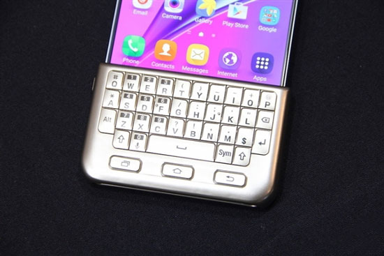 太神奇！三星推出全鍵盤智能手機(jī)