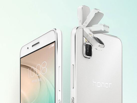 科客晚報(bào) 翻轉(zhuǎn)鏡頭榮耀7i，奇酷變身吃豆人，小冰回歸微信