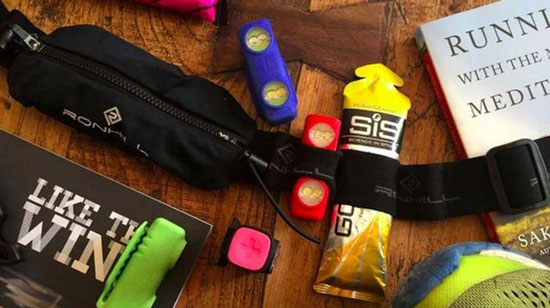 夜跑專用警示燈，可自發(fā)電使用400年