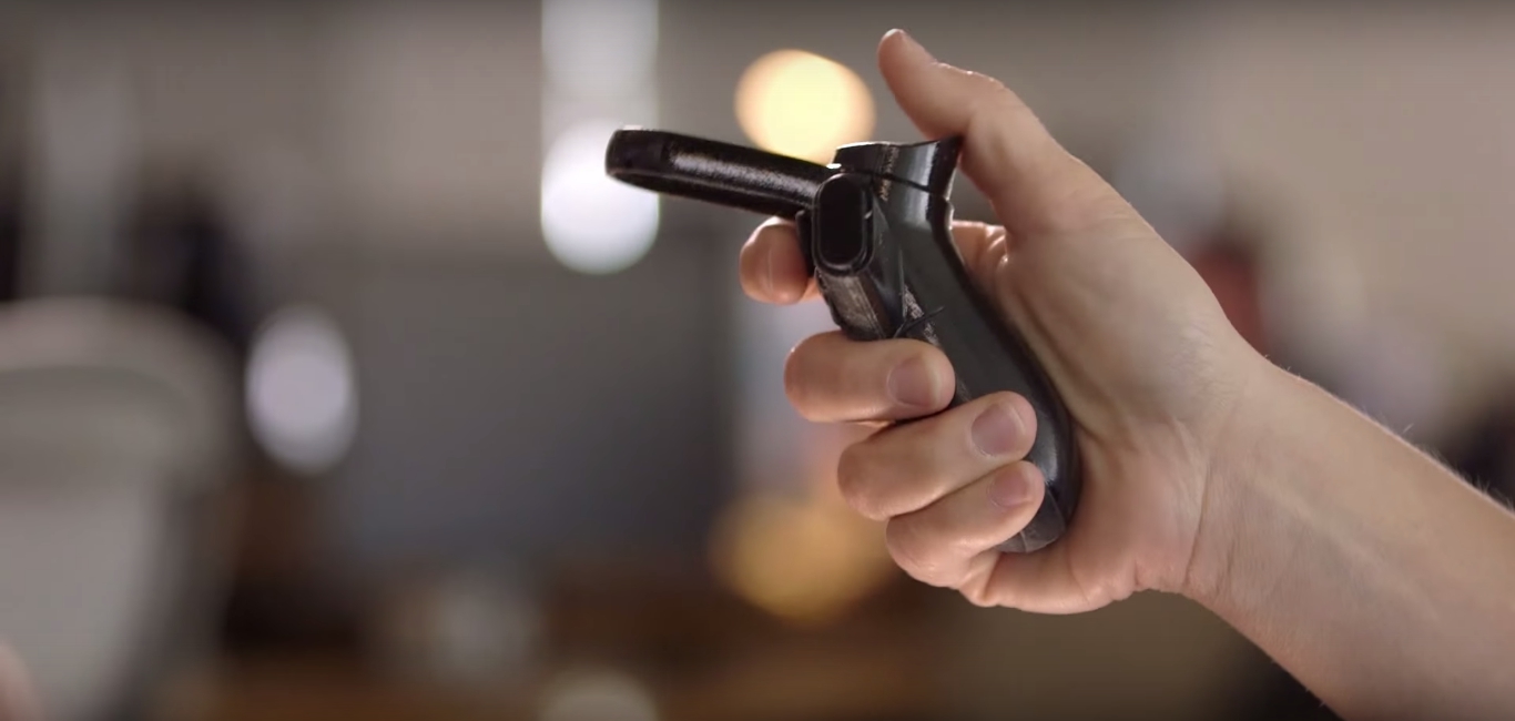 不就是個游戲手柄，原型竟要重做300次