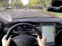 特斯拉推出自動駕駛功能了，然并...