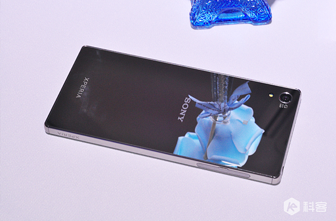 5699元！4K屏索尼Xperia Z5尊享版國行發布