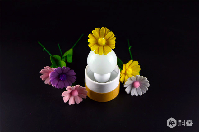 給生活加點色彩，AddLight智能蘑菇燈體驗