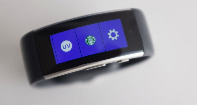 能測(cè)肺活量和皮膚溫度的微軟Band2正式發(fā)售