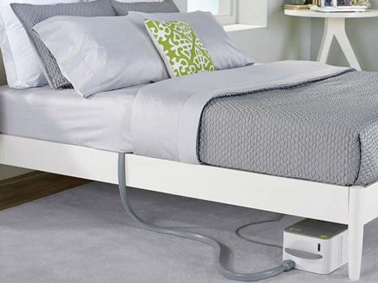 這個(gè)智能床墊利用溫度幫助用戶入睡和醒來