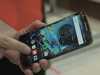 視頻：終于搞死摩托羅拉Droid Turbo 2了！還很徹底