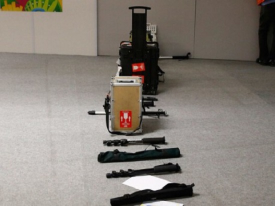 自拍桿防身術(shù)？讓你自拍之余也能防身！