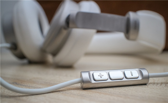 千元耳機(jī)新寵！魅族HD50耳機(jī)聽(tīng)感測(cè)評(píng)