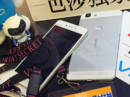 續(xù)航大提升 vivo X6確認(rèn)將采用雙引擎閃充