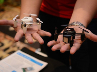 騰訊也要做無人機：巴掌大小 可跟拍