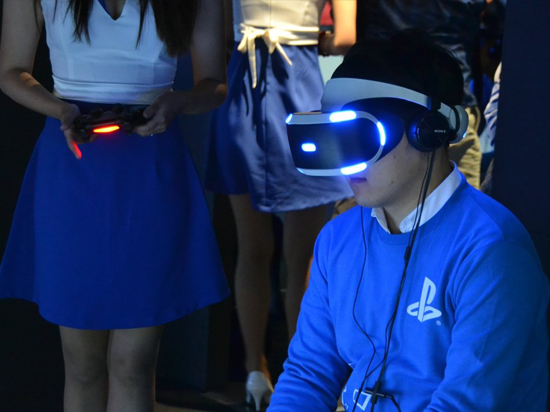 注意安全！索尼建議VR游戲以坐著玩為主開發(fā)