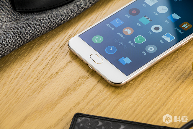 美，值得你等待！魅族PRO 5金色版圖賞