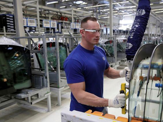 壕！大眾為裝配工人配備3D智能眼鏡