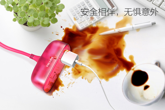 布叮智能插座：多彩透視外觀 防水設(shè)計(jì)不觸電