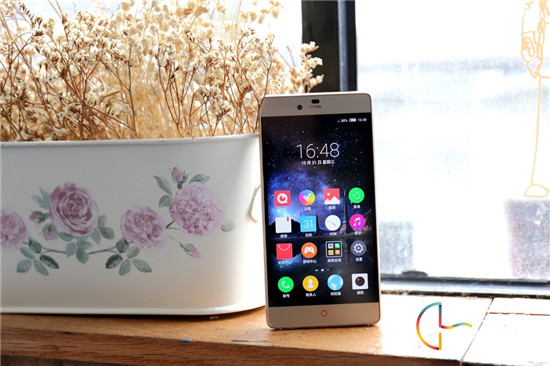 努比亞Z9 Max精英版體驗：創(chuàng)新的指紋識別但未盡完美