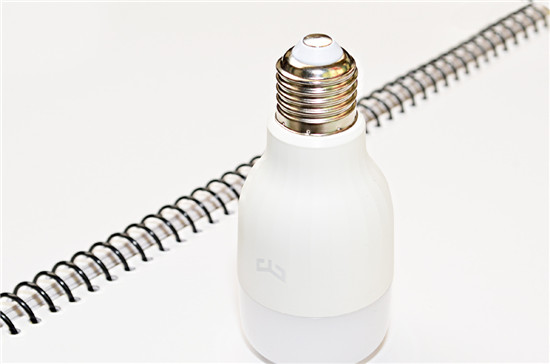 功能升級(jí)售價(jià)更低！小米Yeelight2代智能燈雙12開售