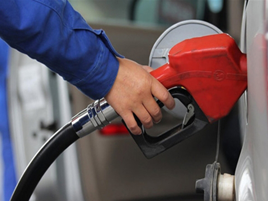 油價(jià)不降是要緩解空氣污染？網(wǎng)友壓倒性反對(duì)