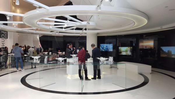 大疆無人機首家零售店開業(yè)，明年野心更大